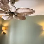 Modern Belle Epoque & Luxury Duplex Лиссабон