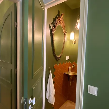 Modern Belle Epoque & Luxury Duplex דירה