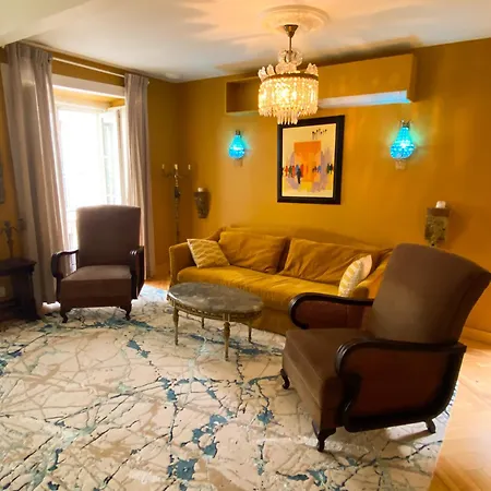 Modern Belle Epoque & Luxury Duplex ליסבון