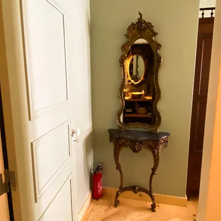 Modern Belle Epoque *