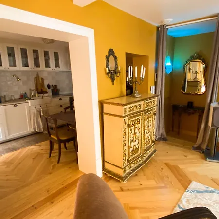 דירה Modern Belle Epoque & Luxury Duplex ליסבון