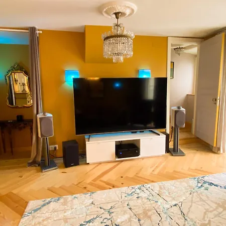 Modern Belle Epoque & Luxury Duplex *