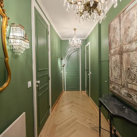 Modern Belle Epoque & Luxury Duplex *