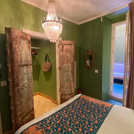 Modern Belle Epoque & Luxury Duplex *